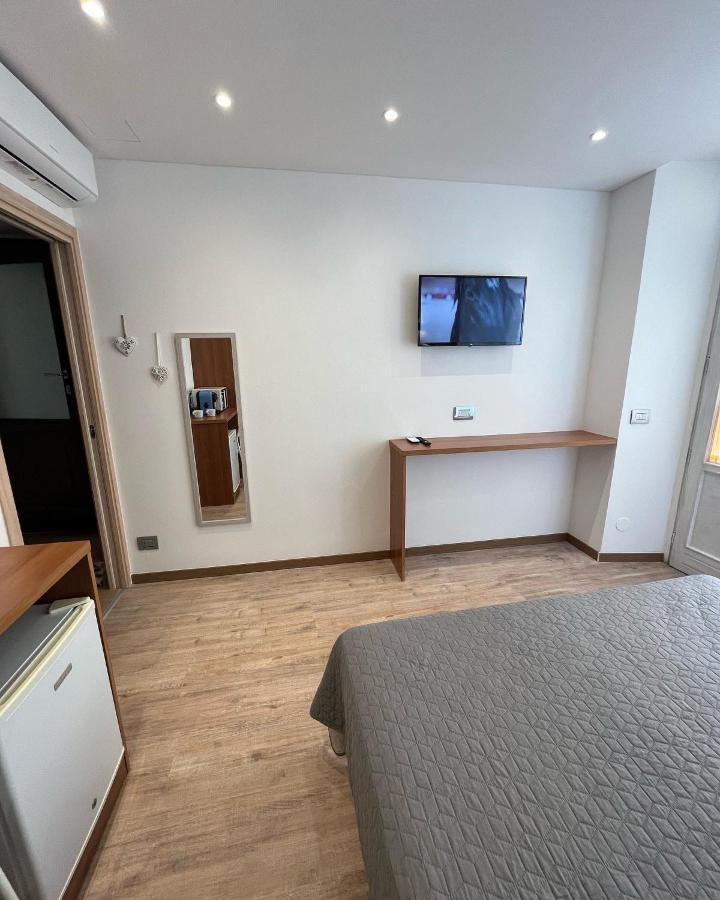 Wowies Room Pettenasco Kültér fotó